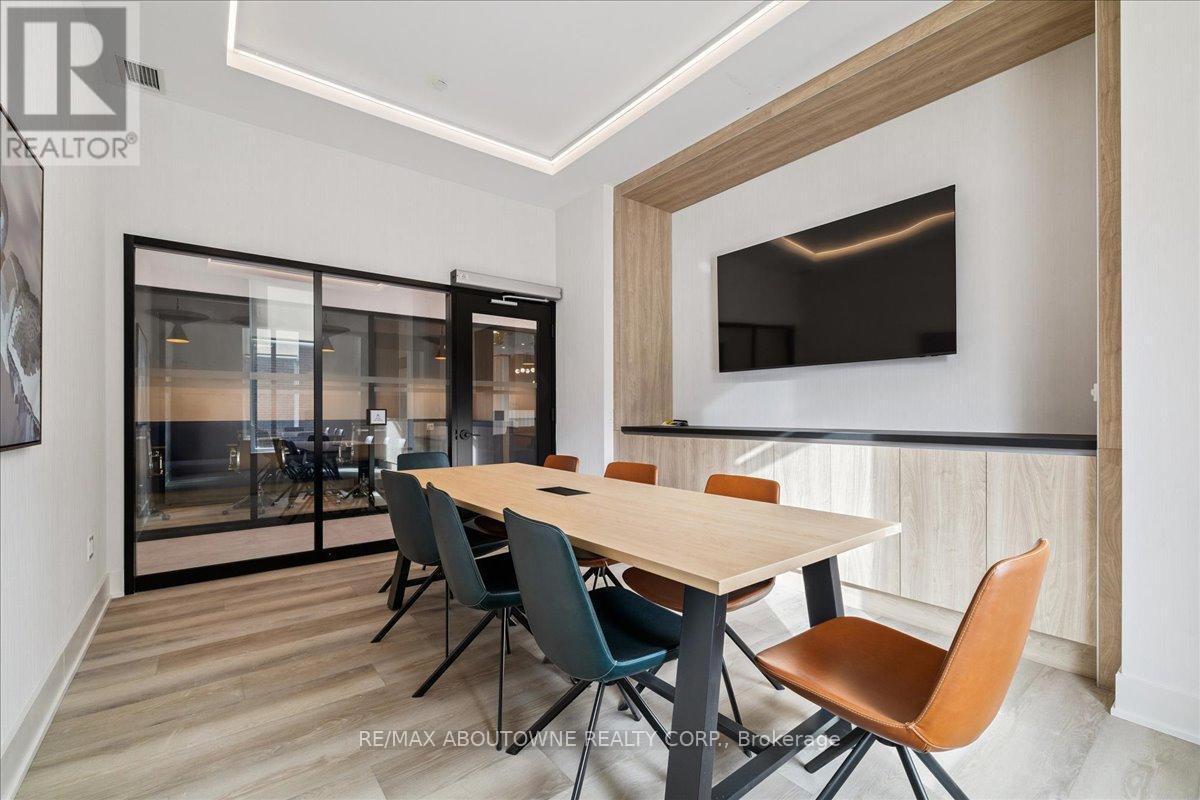 612 - 500 Plains Road E, Burlington, Ontario  L7T 0C8 - Photo 38 - W12634118