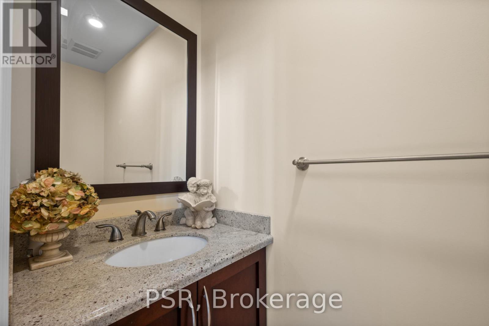 17 Andrika Court, Mississauga, Ontario  L4Z 4E9 - Photo 16 - W12634126