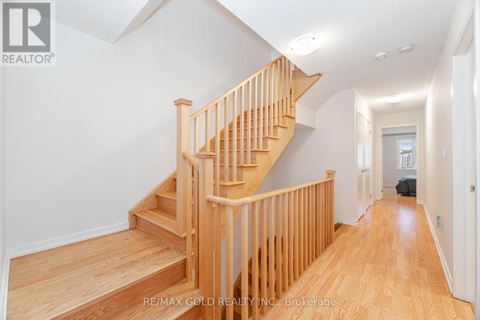 56 Lambert Lane, Caledon, Ontario  L7E 4M5 - Photo 17 - W12634138