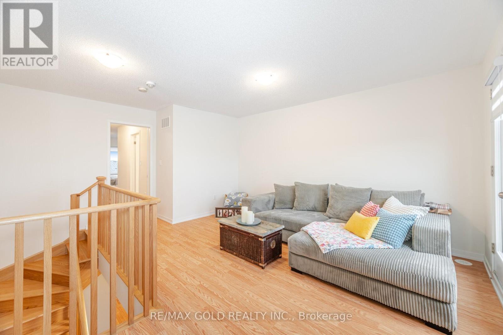 56 Lambert Lane, Caledon, Ontario  L7E 4M5 - Photo 19 - W12634138