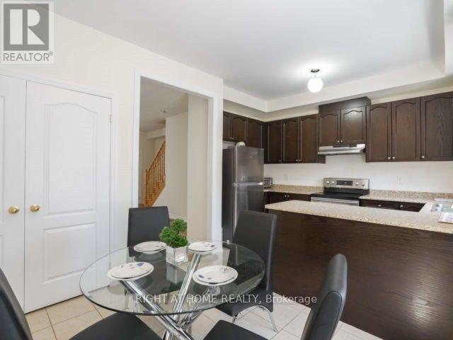 90 New Pines Trail, Brampton, Ontario  L6Z 0B4 - Photo 10 - W12634158