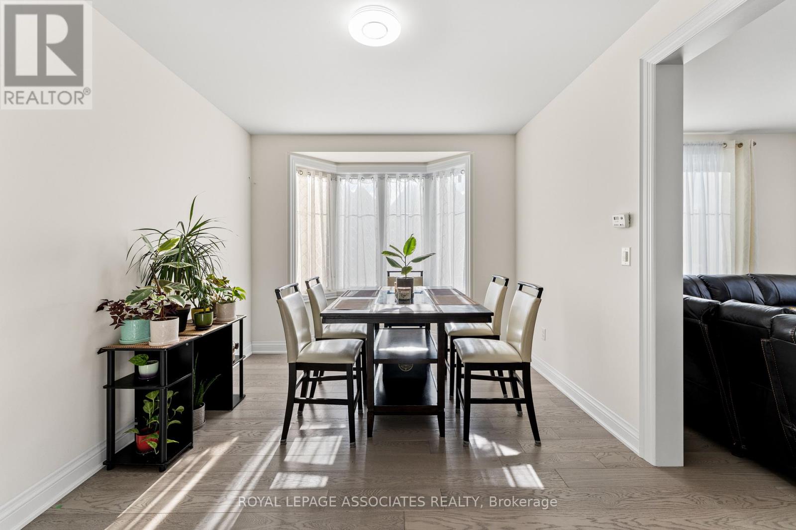 15 Farringdon Crescent, Brampton, Ontario  L7A 4Z5 - Photo 10 - W12634164