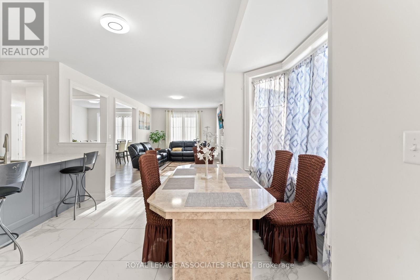 15 Farringdon Crescent, Brampton, Ontario  L7A 4Z5 - Photo 16 - W12634164