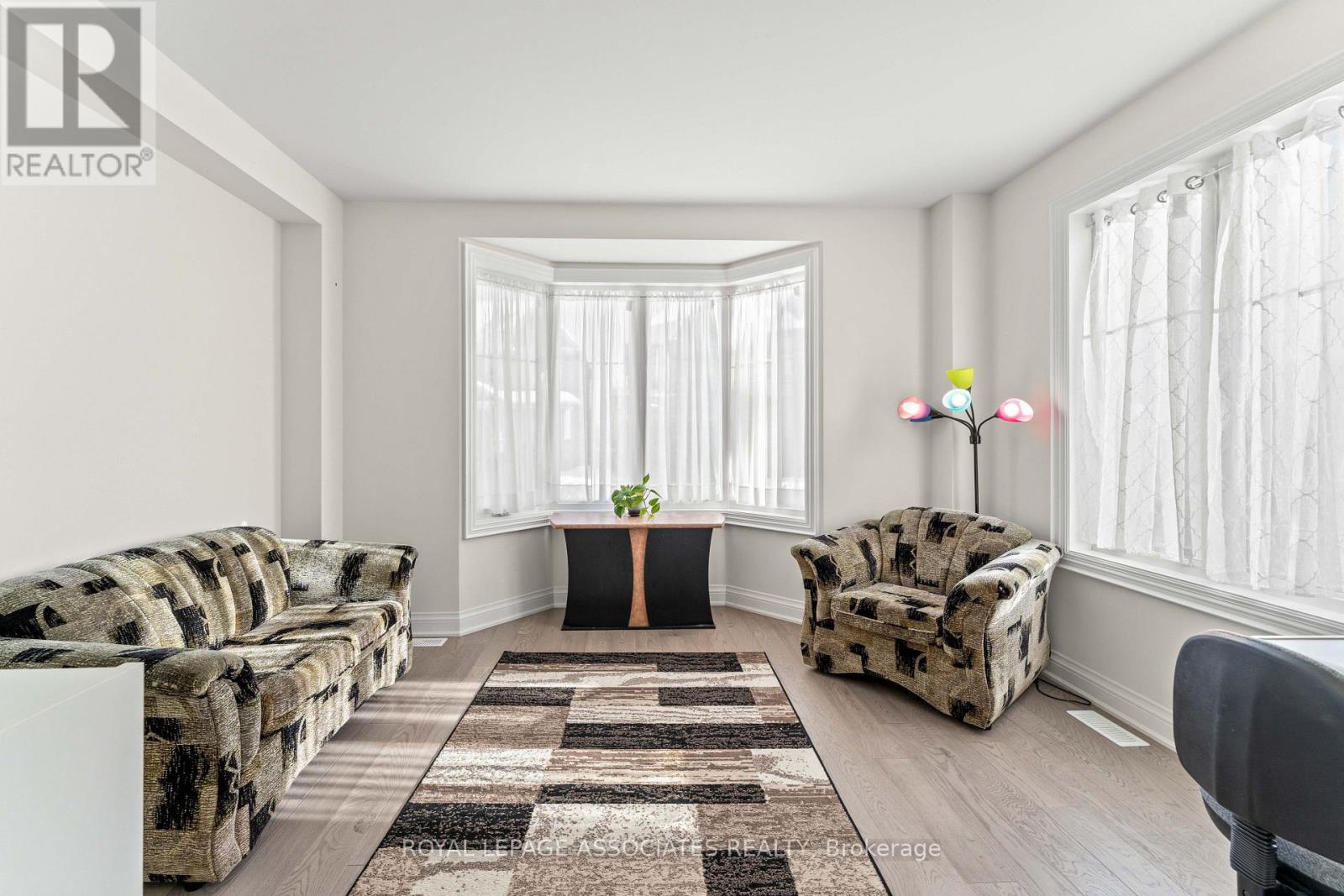 15 Farringdon Crescent, Brampton, Ontario  L7A 4Z5 - Photo 18 - W12634164