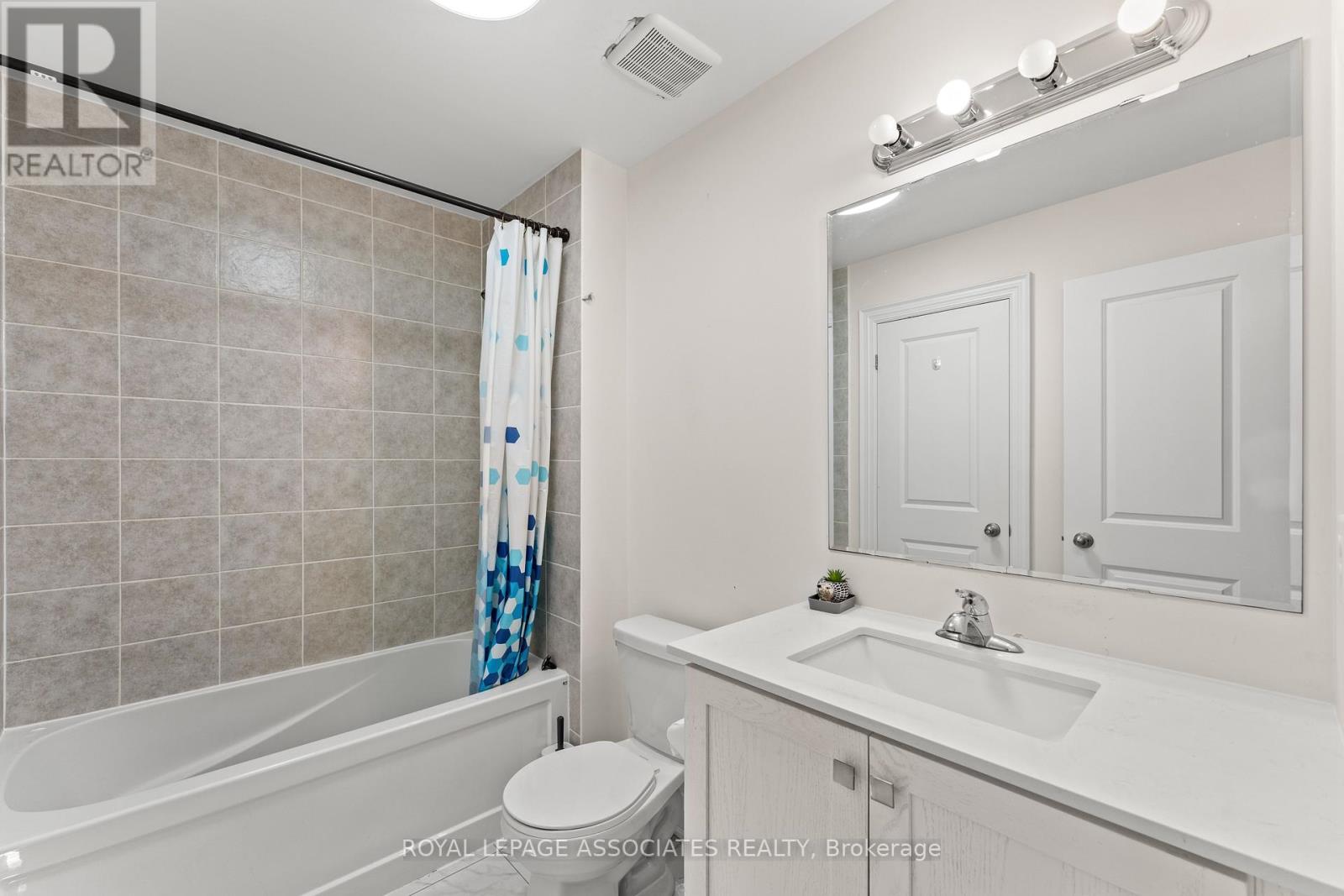 15 Farringdon Crescent, Brampton, Ontario  L7A 4Z5 - Photo 27 - W12634164