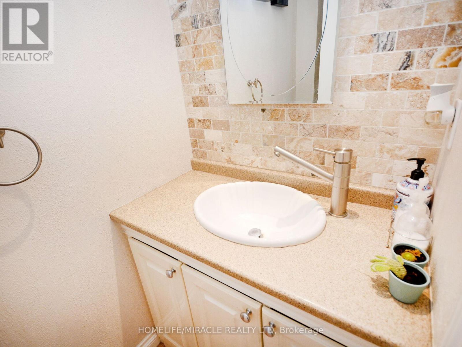 Main - 2335 Council Ring Road, Mississauga, Ontario  L5L 1B9 - Photo 22 - W12634194