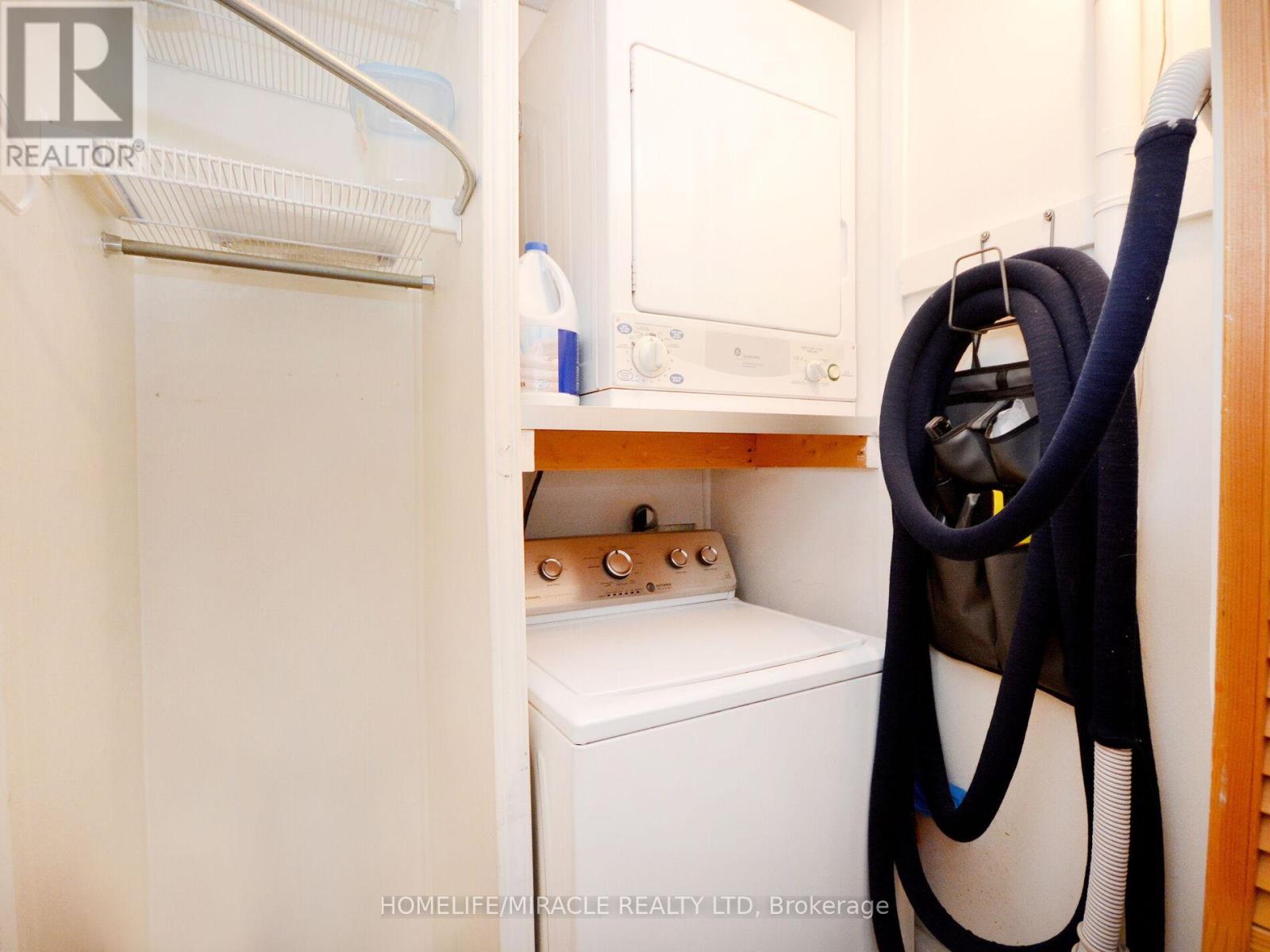 Main - 2335 Council Ring Road, Mississauga, Ontario  L5L 1B9 - Photo 23 - W12634194