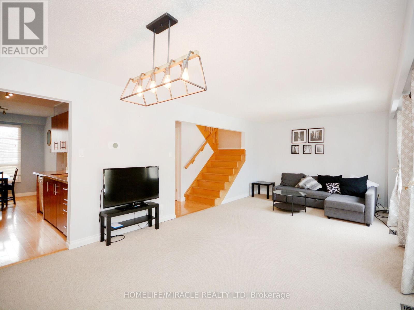 Main - 2335 Council Ring Road, Mississauga, Ontario  L5L 1B9 - Photo 8 - W12634194