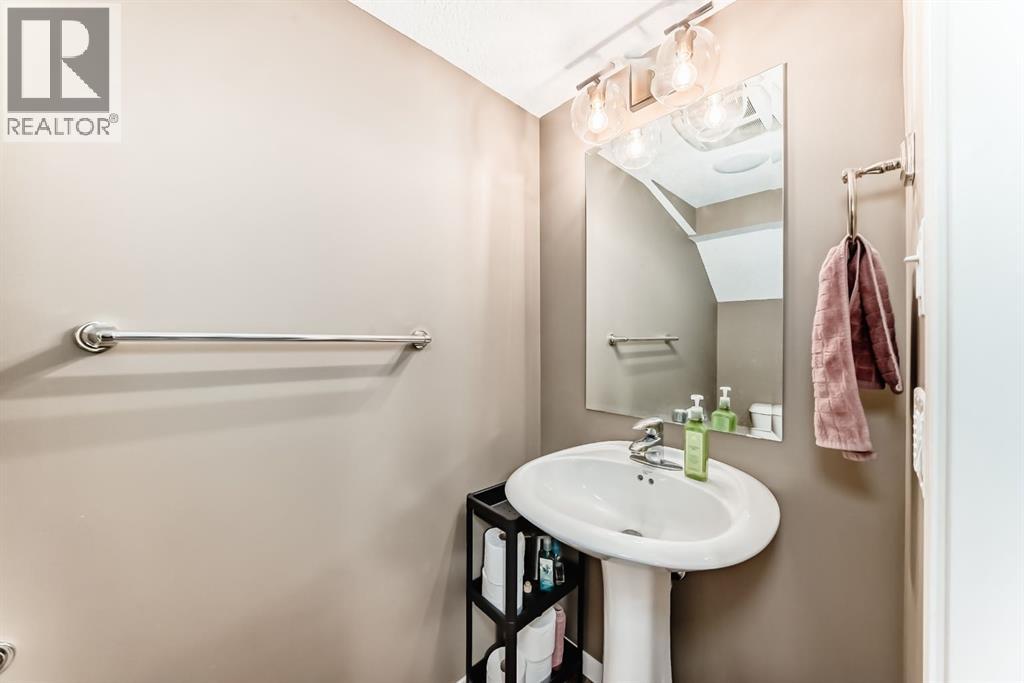 213 Auburn Bay Circle Se, Calgary, Alberta  T3M 1S6 - Photo 12 - A2275151