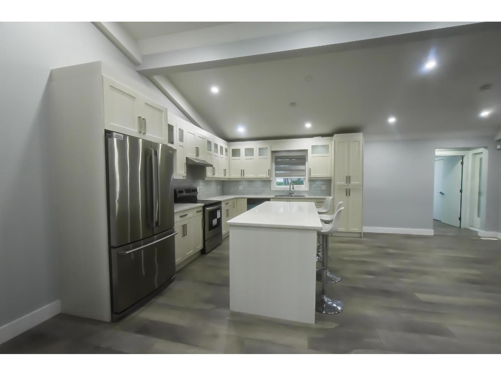 1675 136 Street, Surrey, British Columbia  V4A 4E3 - Photo 2 - R3073343