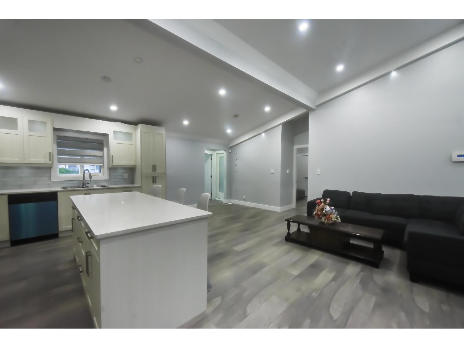 1675 136 Street, Surrey, British Columbia  V4A 4E3 - Photo 3 - R3073343