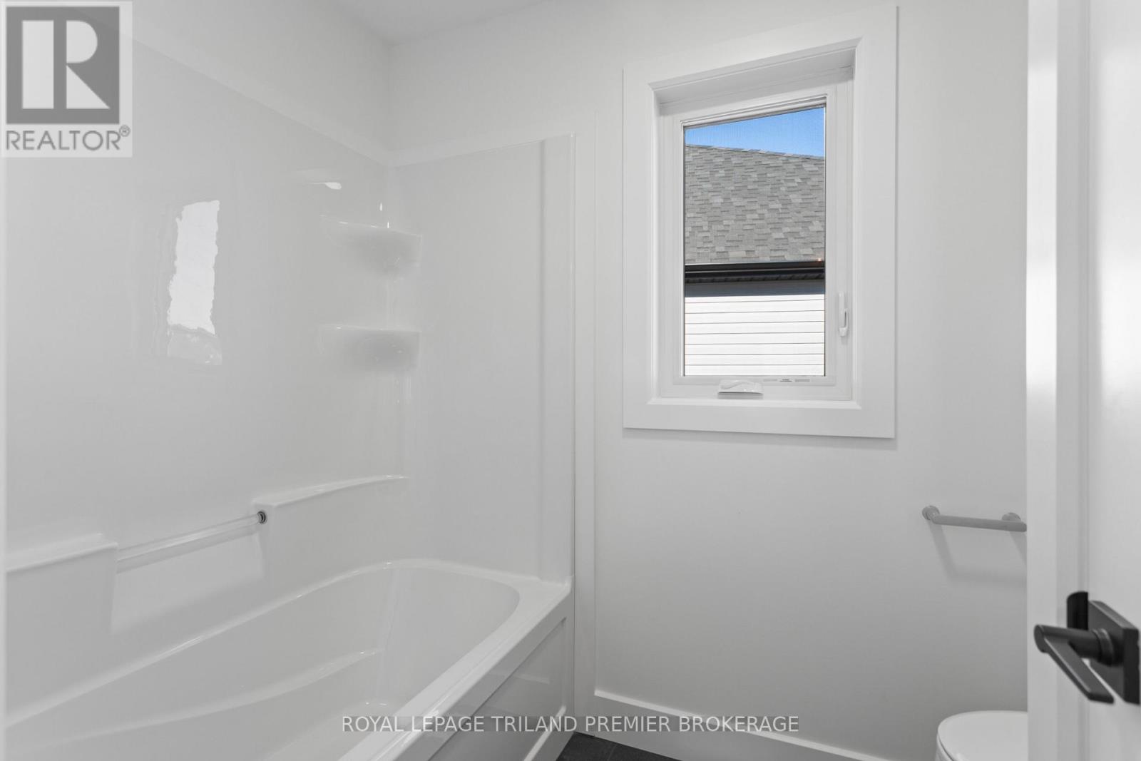 2622 Heardcreek Trail, London North, Ontario  N6G 0W1 - Photo 37 - X12634278