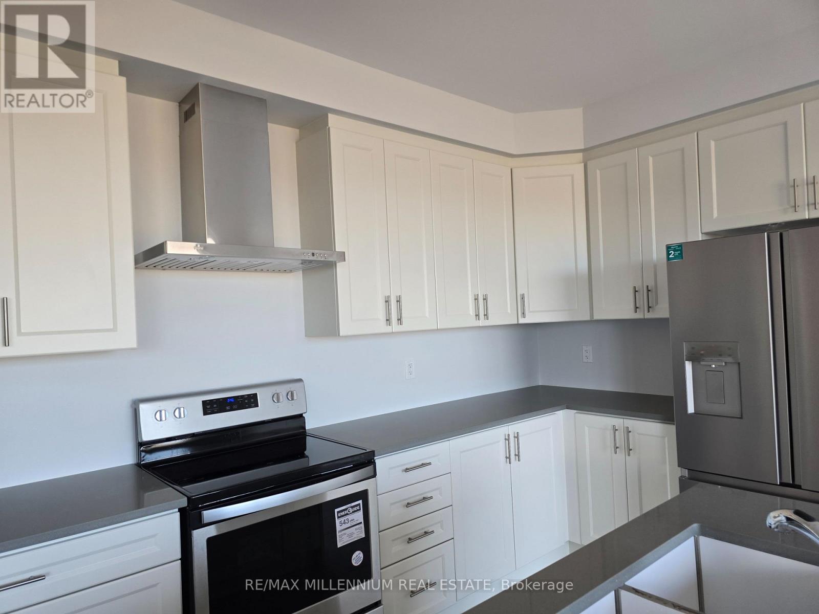 901 Knights Lane, Woodstock, Ontario  N4T 0P7 - Photo 14 - X12634124