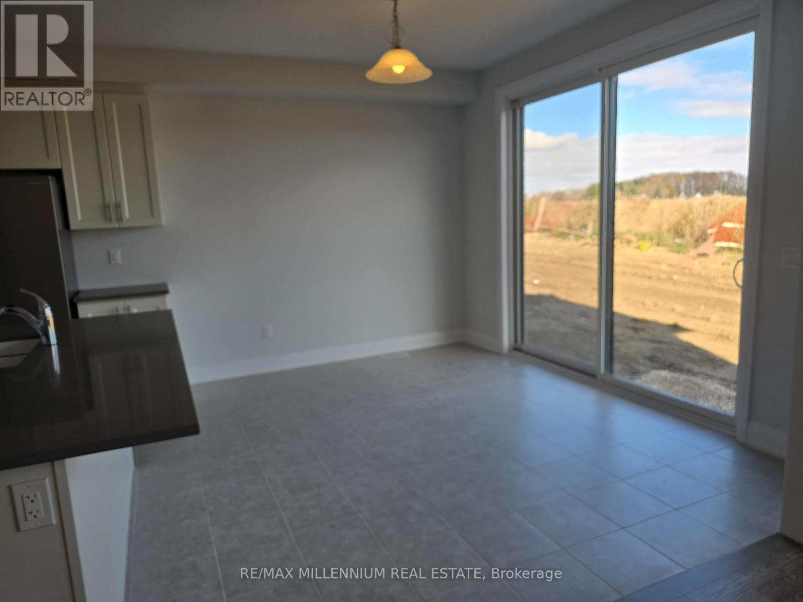 901 Knights Lane, Woodstock, Ontario  N4T 0P7 - Photo 15 - X12634124