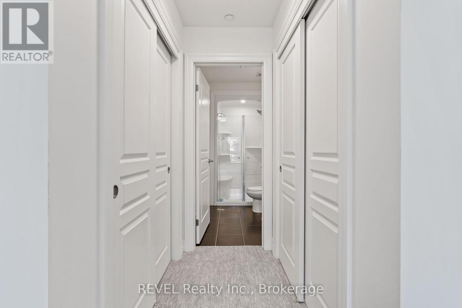 107 - 212 Lakeport Road, St. Catharines (Lakeport), Ontario  L2N 0B4 - Photo 17 - X12634228