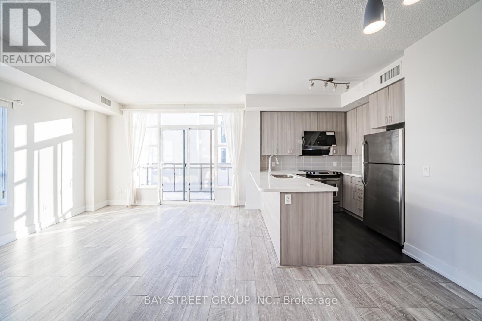 528 - 540 Bur Oak Avenue, Markham, Ontario  L6C 0Y2 - Photo 15 - N12423159