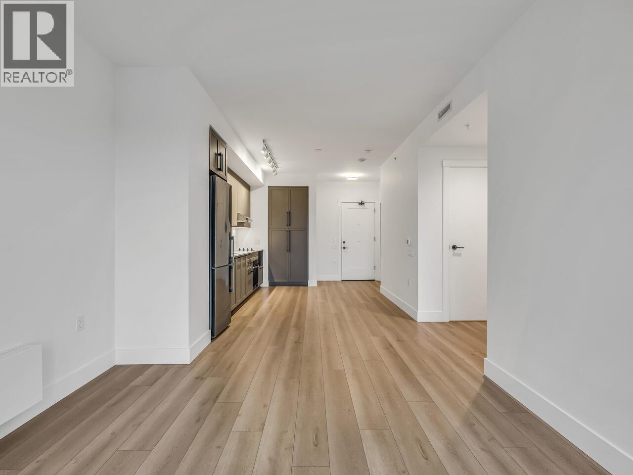 803 8750 University Crescent, Burnaby, British Columbia  V5A 0G9 - Photo 11 - R3073852