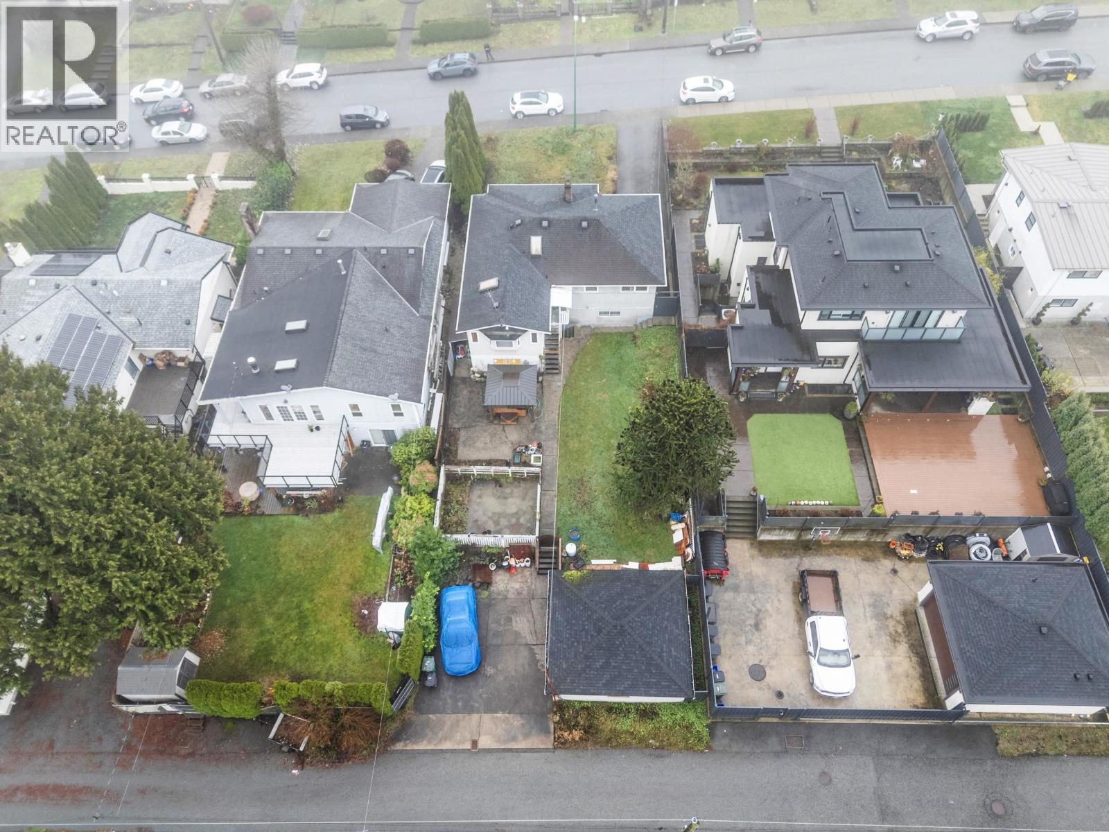 8255 18th Avenue, Burnaby, British Columbia  V3N 1K4 - Photo 38 - R3073851