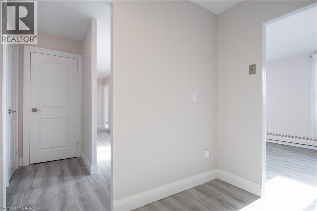 1100 Courtland Avenue E Unit# 604, Kitchener, Ontario  N2C 2H9 - Photo 23 - 40792652