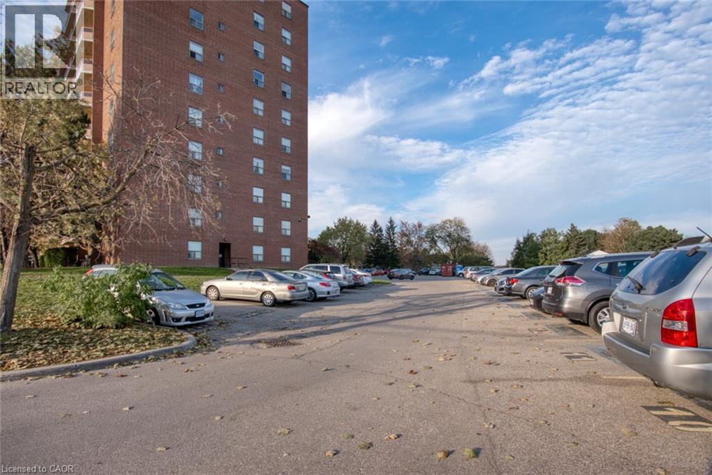 1100 Courtland Avenue E Unit# 604, Kitchener, Ontario  N2C 2H9 - Photo 4 - 40792652