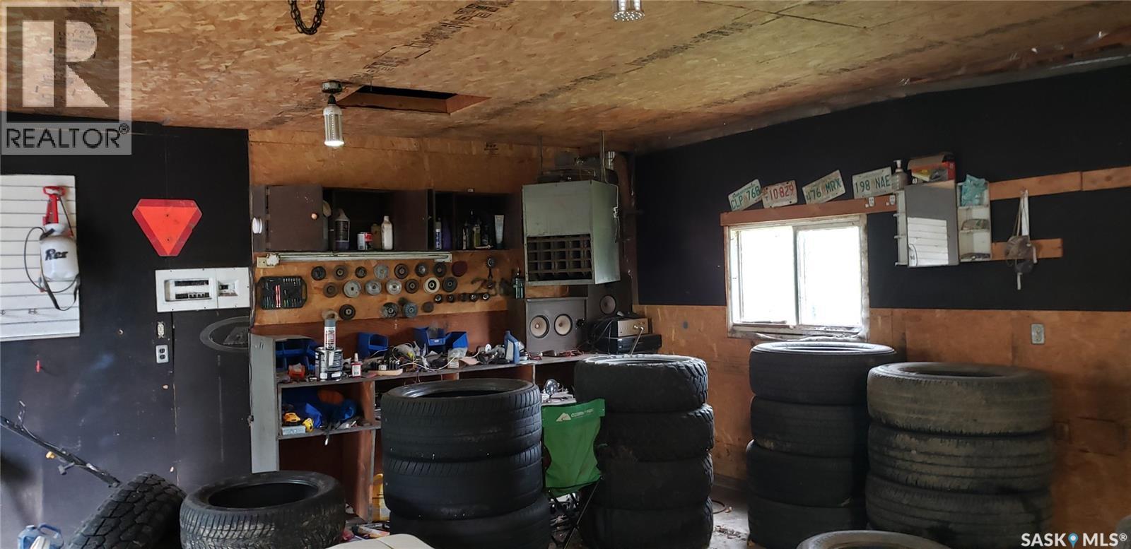 211 2nd Street E, Lafleche, Saskatchewan  S0H 2K0 - Photo 3 - SK025431