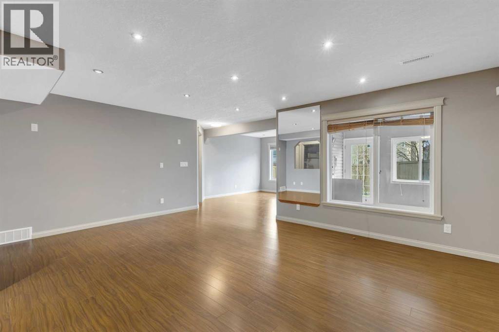 71 Kincora Park Nw, Calgary, Alberta  T3R 1L5 - Photo 40 - A2270488