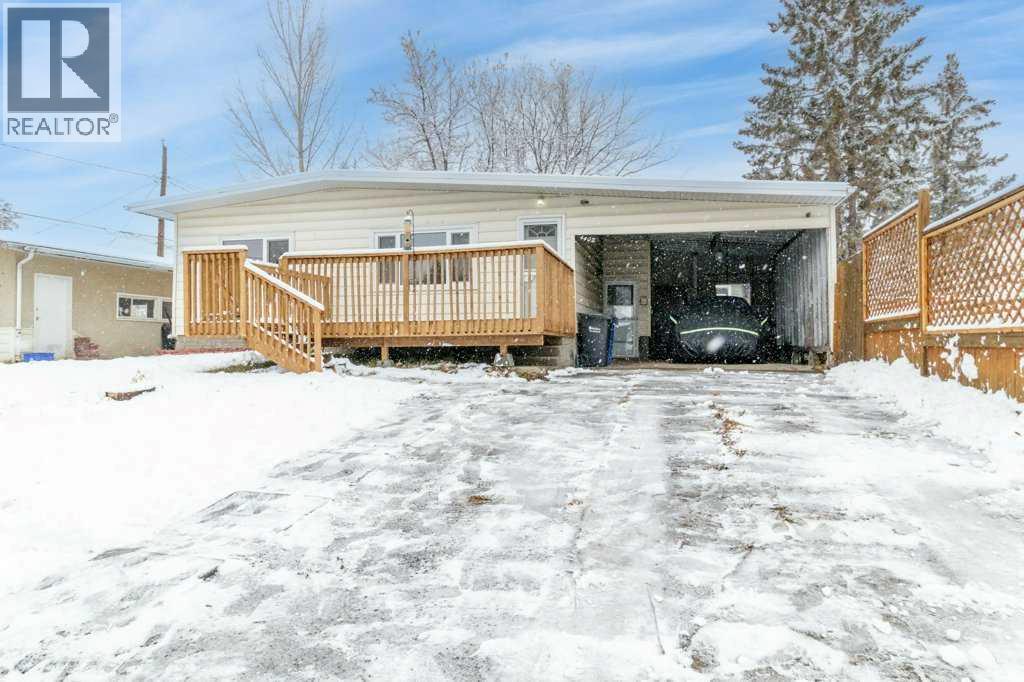 4402 35 Avenue, Red Deer, Alberta T4N 2S2 - Photo 1 - A2269985