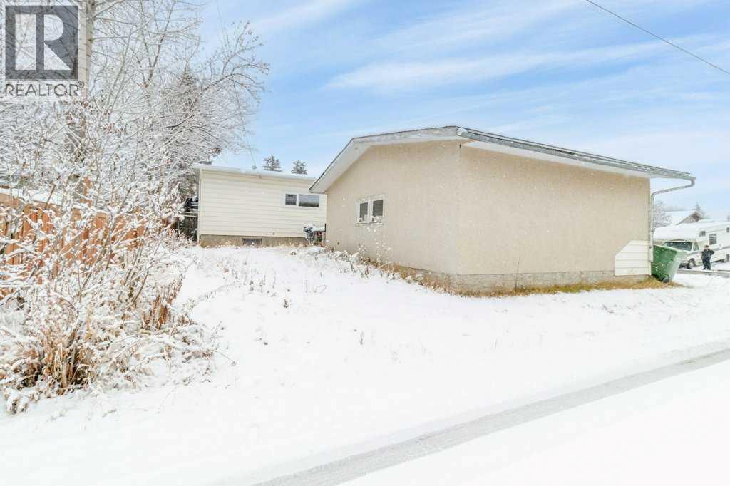 4402 35 Avenue, Red Deer, Alberta T4N 2S2 - Photo 25 - A2269985