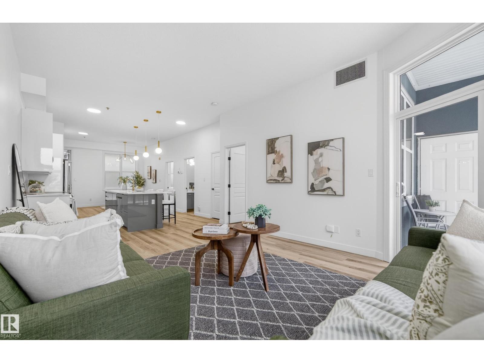 #421 10147 112 St Nw, Edmonton, Alberta T5K 1M1 - Photo 2 - E4468168