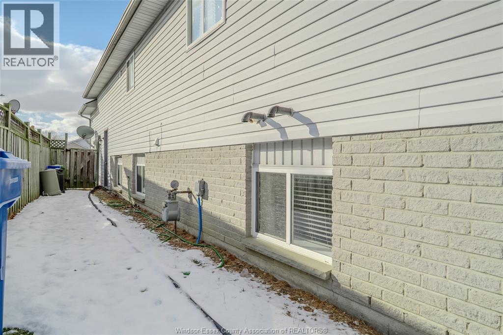 3740 Holburn, Windsor, Ontario N9E 4S9 - Photo 30 - 25031696