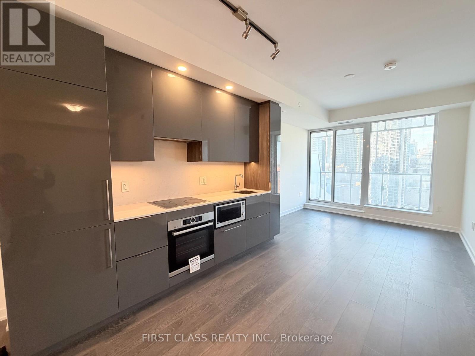 1905 - 28 Freeland Street, Toronto, Ontario  M5E 0E3 - Photo 3 - C12634242