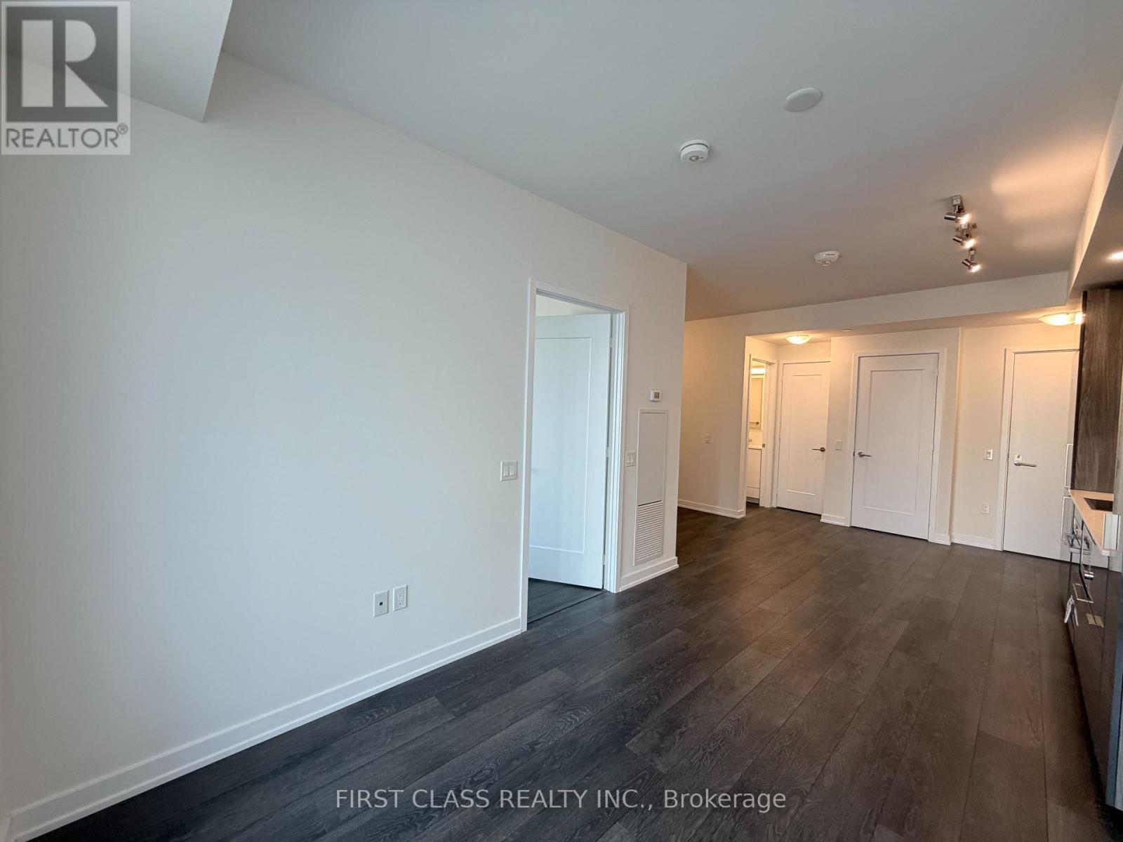 1905 - 28 Freeland Street, Toronto, Ontario  M5E 0E3 - Photo 9 - C12634242