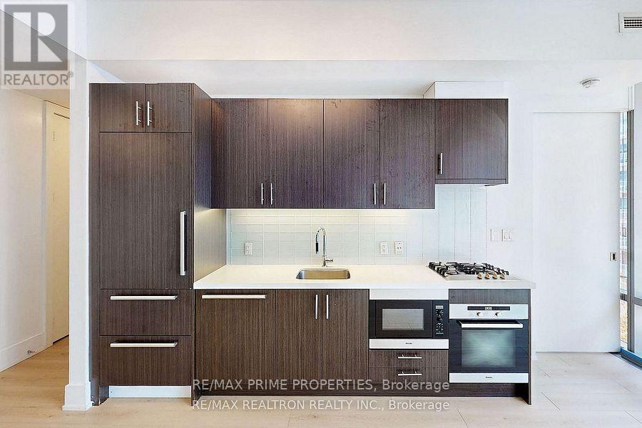 504 - 39 Queens Quay E, Toronto (Waterfront Communities), Ontario  M5E 0A5 - Photo 7 - C12634286