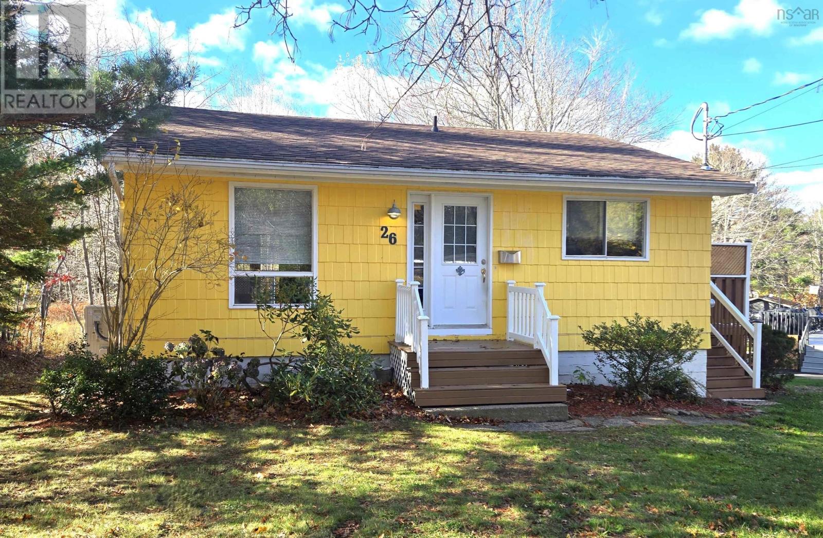 26 Meldrum Avenue, Bridgewater, Nova Scotia B4V 2Y6 - Photo 1 - 202527368