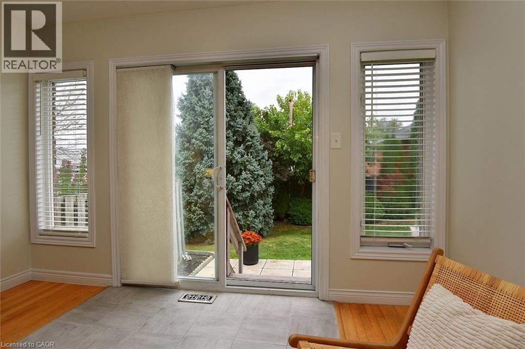 243 Fennell Avenue E Unit# 13, Hamilton, Ontario  L9A 1S8 - Photo 6 - 40772699