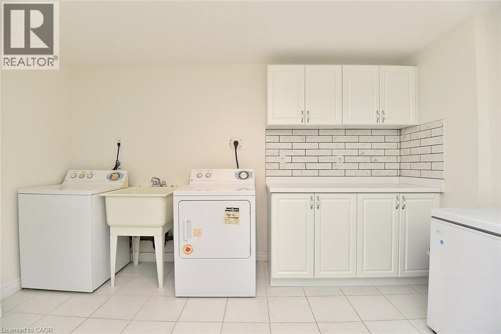 243 Fennell Avenue E Unit# 13, Hamilton, Ontario  L9A 1S8 - Photo 28 - 40772699