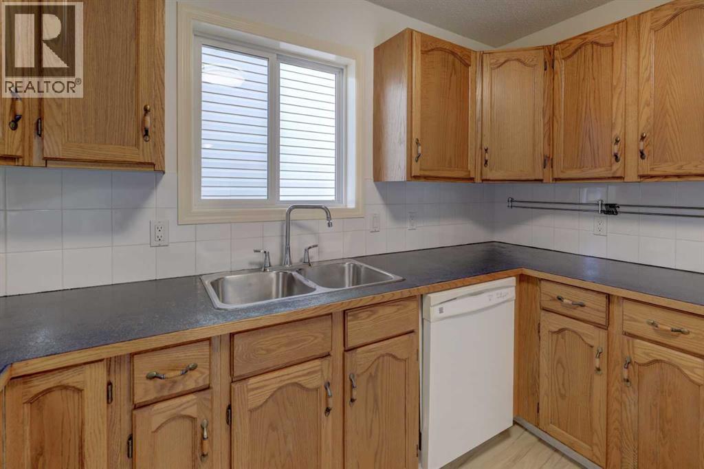 104 Saddlemead Road Ne, Calgary, Alberta  T3J 4J3 - Photo 8 - A2267846