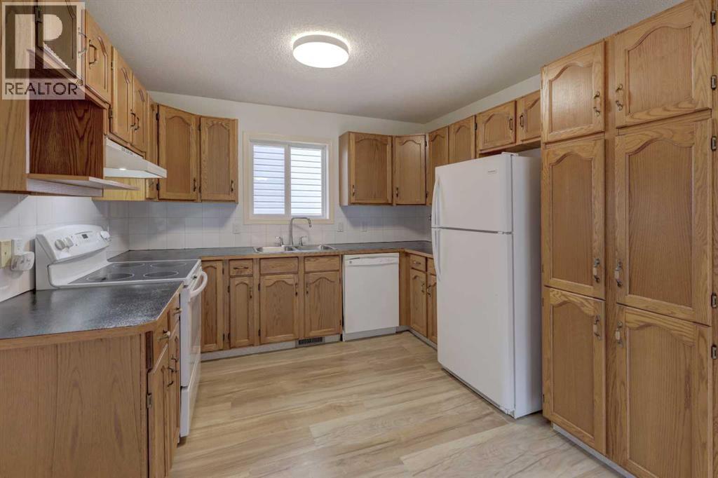 104 Saddlemead Road Ne, Calgary, Alberta  T3J 4J3 - Photo 6 - A2267846