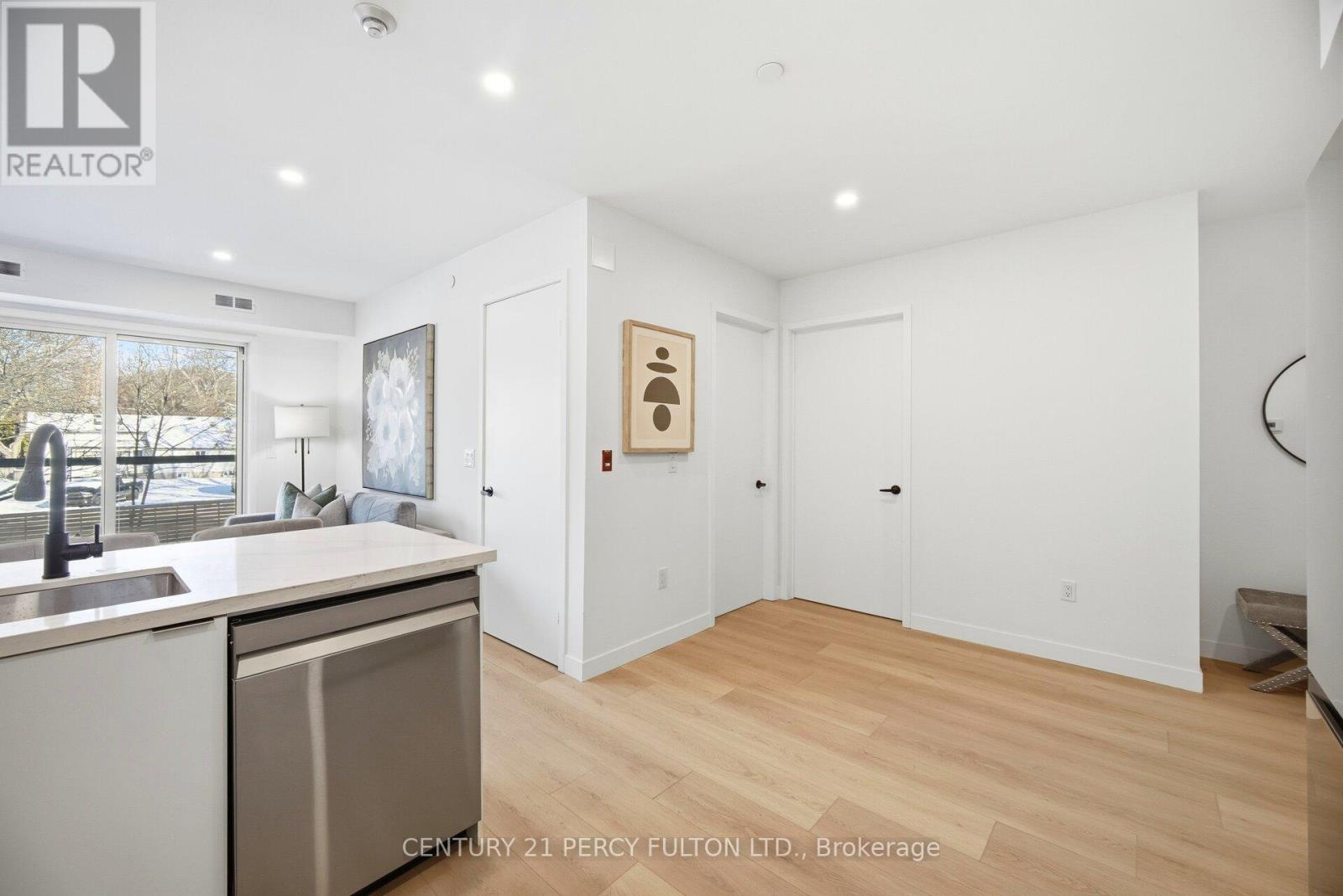 202 - 61 Orchard Park Drive, Toronto, Ontario M1E 0C8 - Photo 9 - E12634262