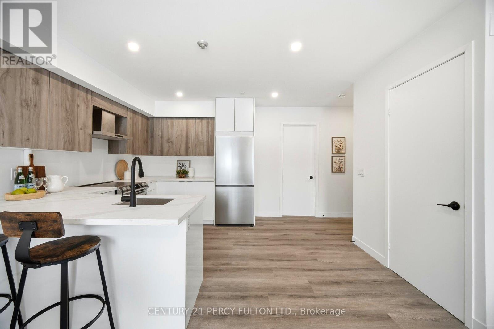 201 - 61 Orchard Park Drive, Toronto, Ontario M1E 0C8 - Photo 4 - E12634274