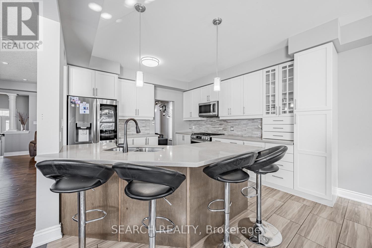 11 Elmer Adams Drive, Clarington, Ontario  L1E 0G8 - Photo 10 - E12454198