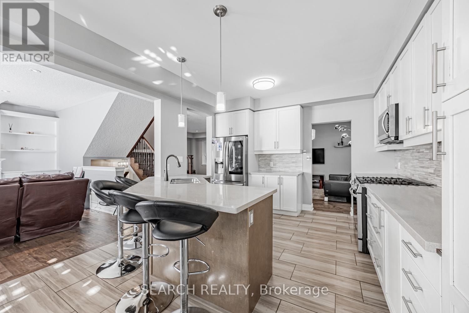 11 Elmer Adams Drive, Clarington, Ontario  L1E 0G8 - Photo 11 - E12454198