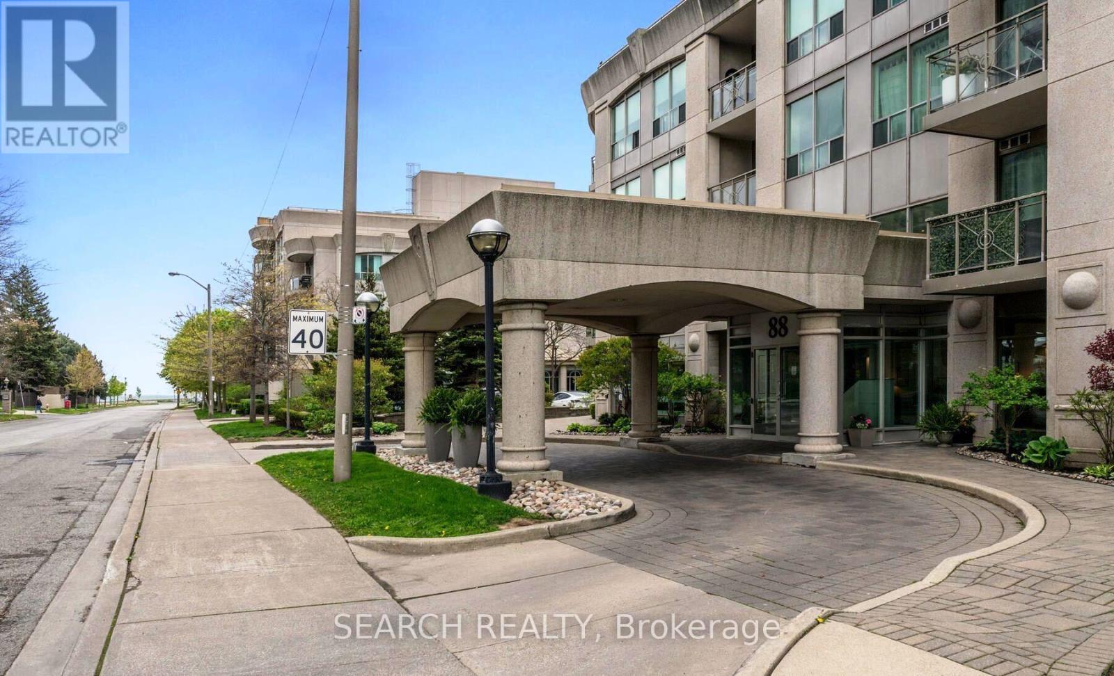 Ph101 - 88 Palace Pier Court, Toronto, Ontario  M8V 4C2 - Photo 3 - W12452080