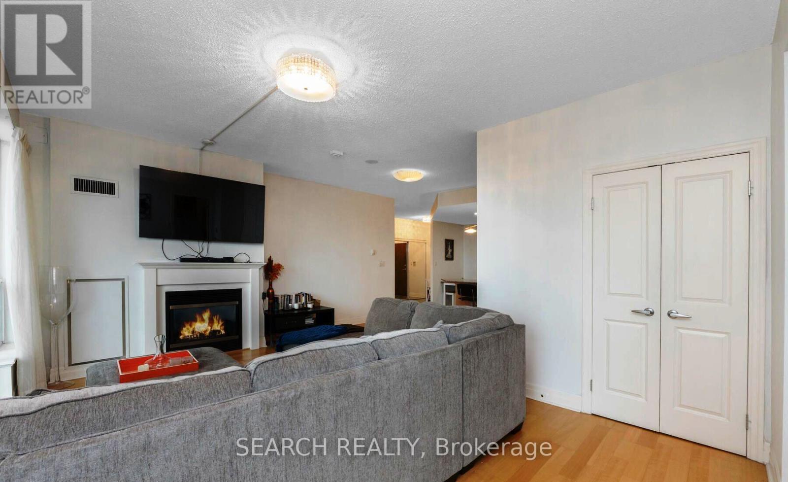 Ph101 - 88 Palace Pier Court, Toronto, Ontario  M8V 4C2 - Photo 14 - W12452080