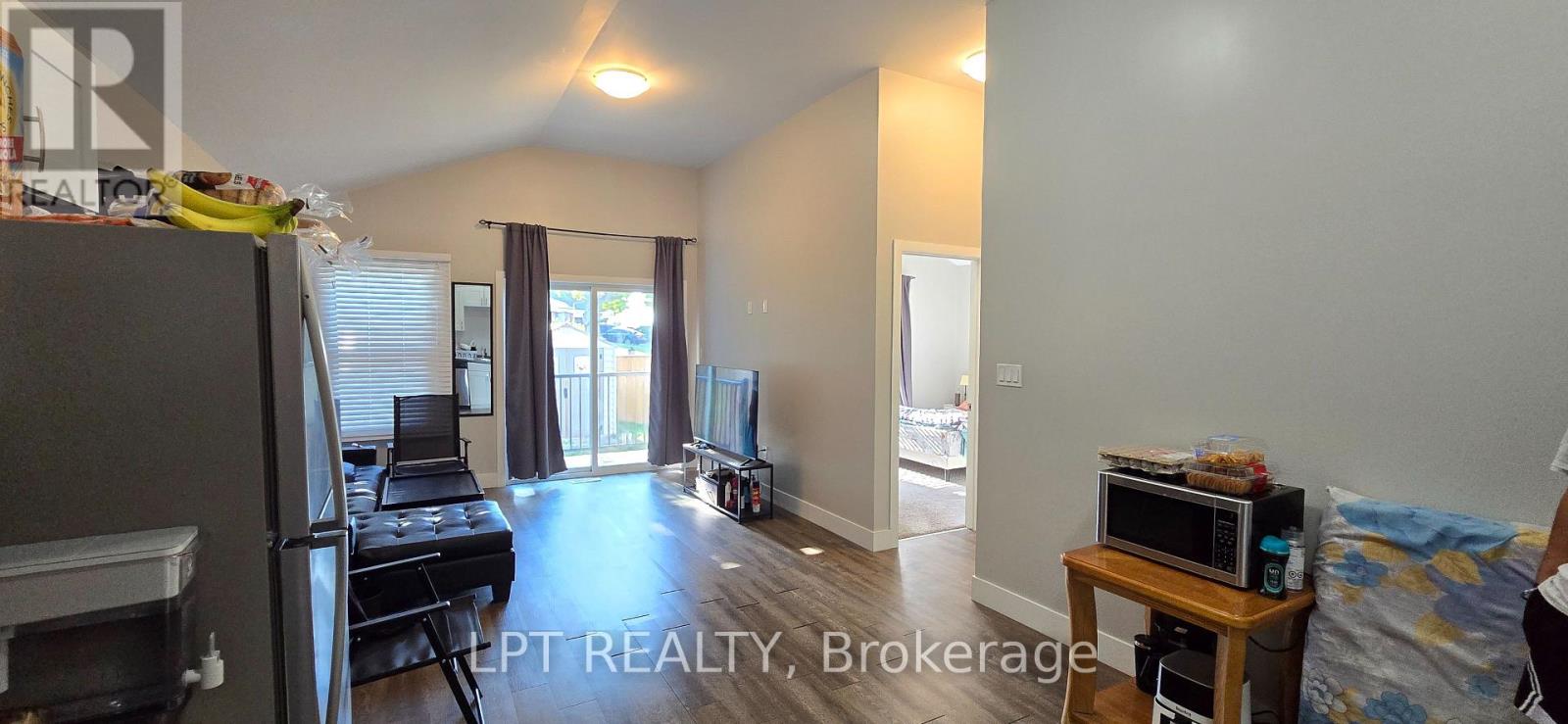 261 Cairn Street, London South, Ontario N5Z 3W9 - Photo 11 - X12428368