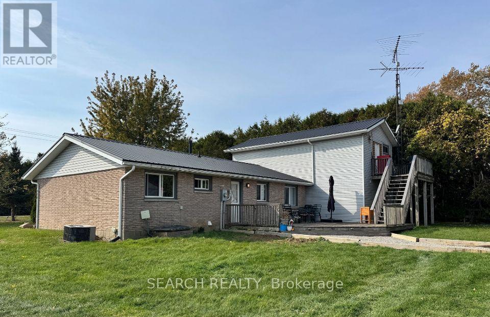 19311 Gore Road, Chatham-Kent, Ontario  N0P 1A0 - Photo 2 - X12443730