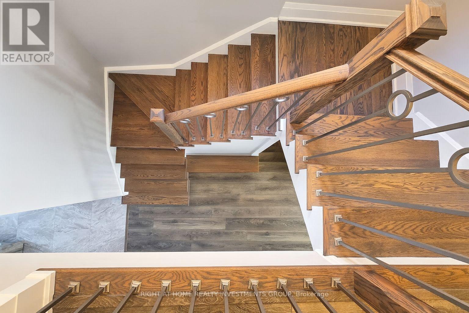 75 Manor Hampton Street, East Gwillimbury, Ontario  L9N 0P9 - Photo 13 - N12634220