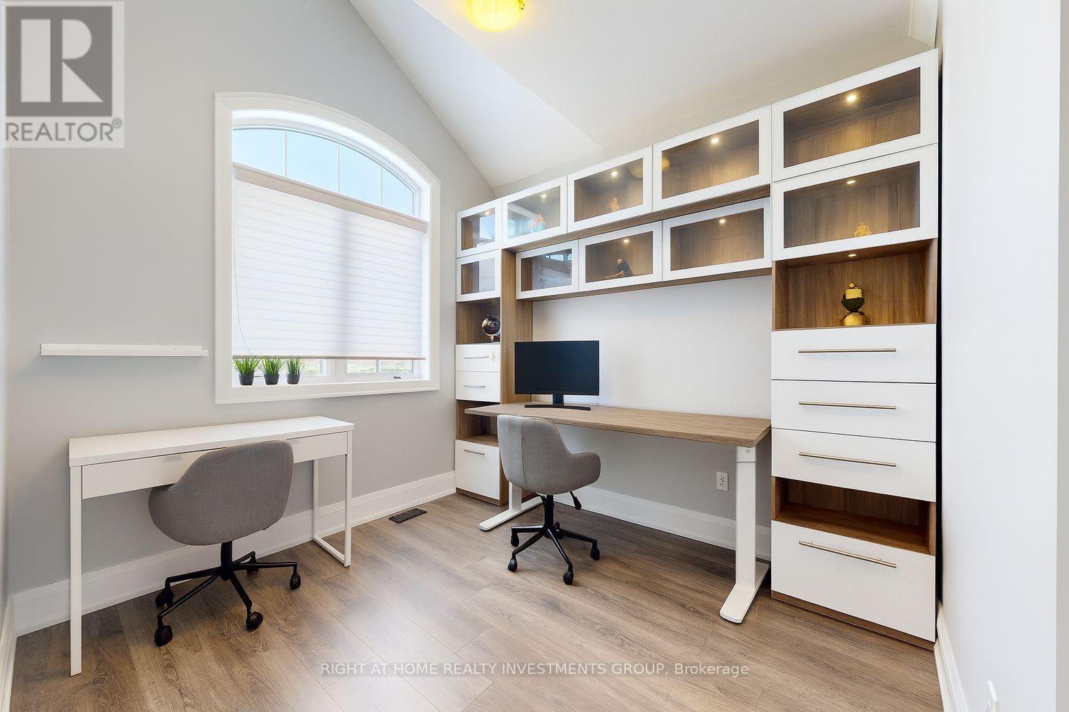 75 Manor Hampton Street, East Gwillimbury, Ontario  L9N 0P9 - Photo 20 - N12634220