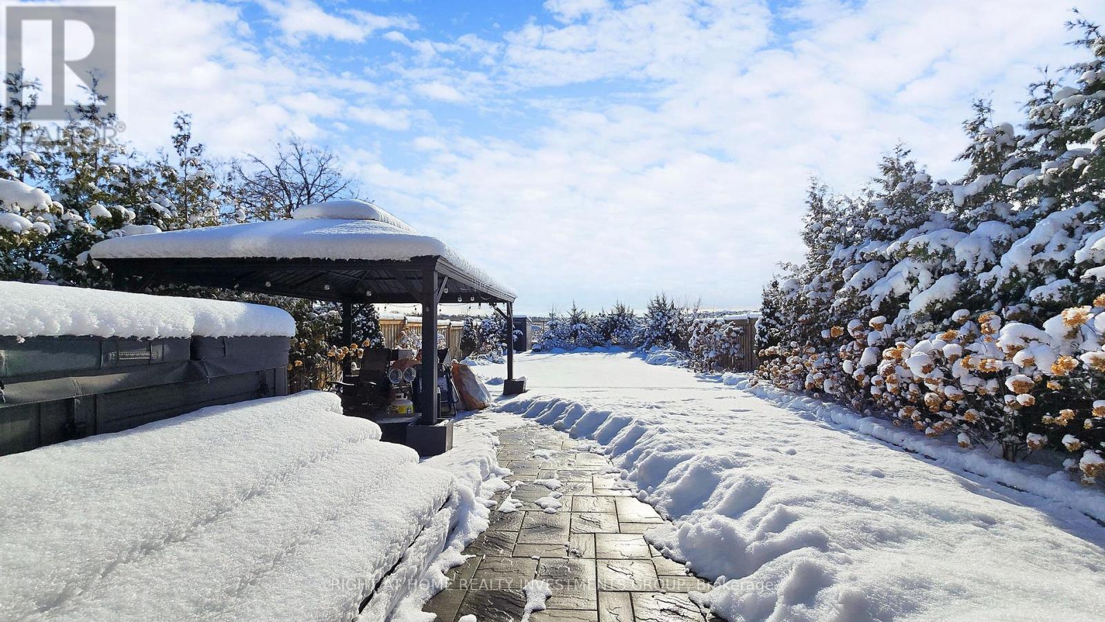 75 Manor Hampton Street, East Gwillimbury, Ontario  L9N 0P9 - Photo 28 - N12634220