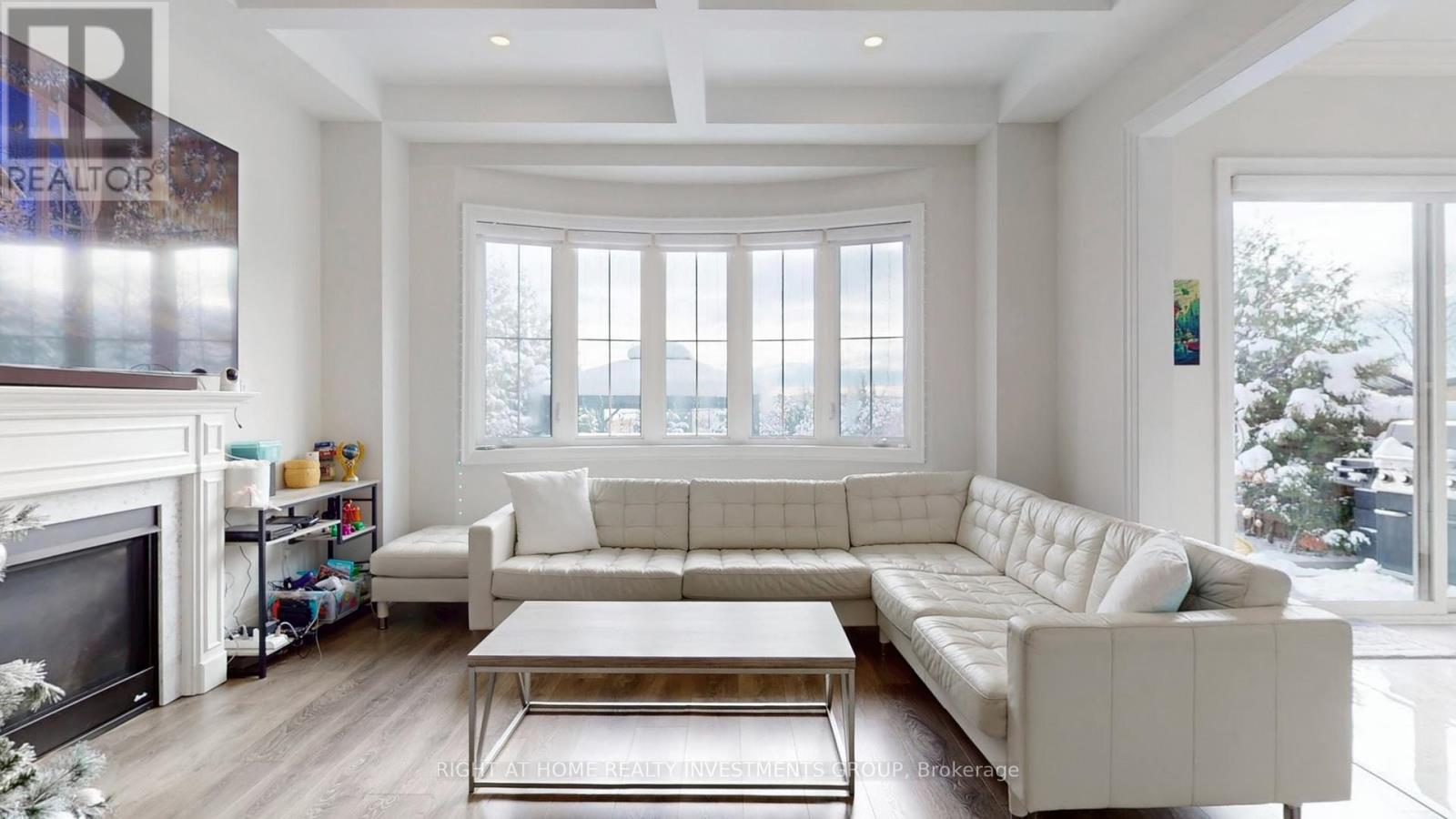 75 Manor Hampton Street, East Gwillimbury, Ontario  L9N 0P9 - Photo 7 - N12634220